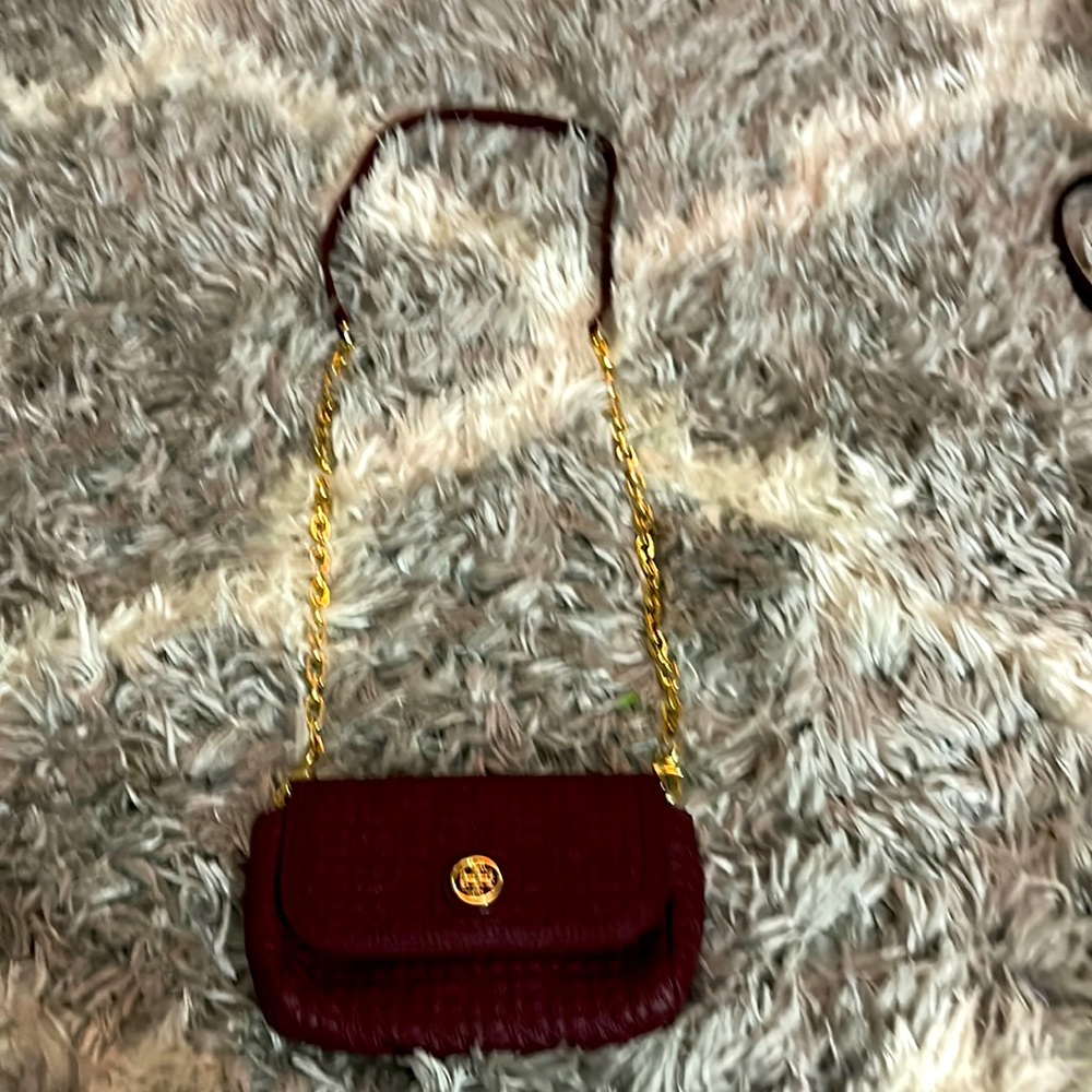 Crossbody purse